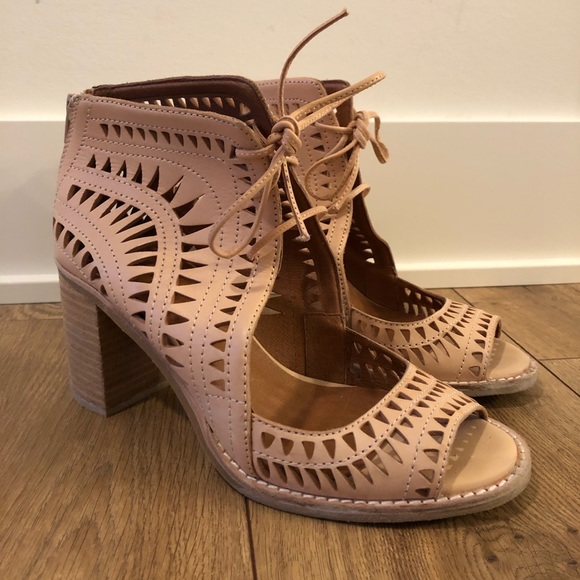 Jeffrey Campbell Shoes - Jeffery Campbell block heel size 9